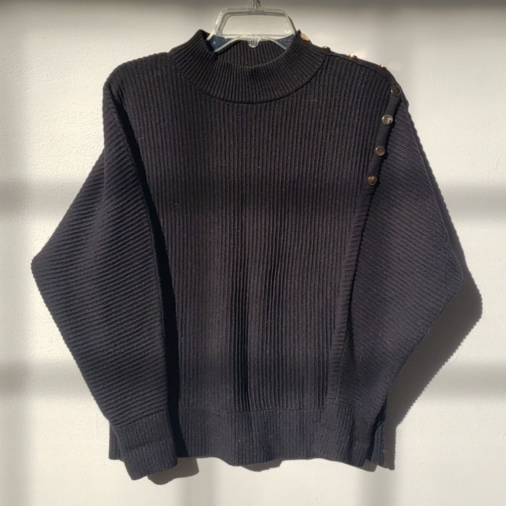T Tahari Sweater Womens Small Black Ribbed Mock Neck Pullover with Gold Buttons